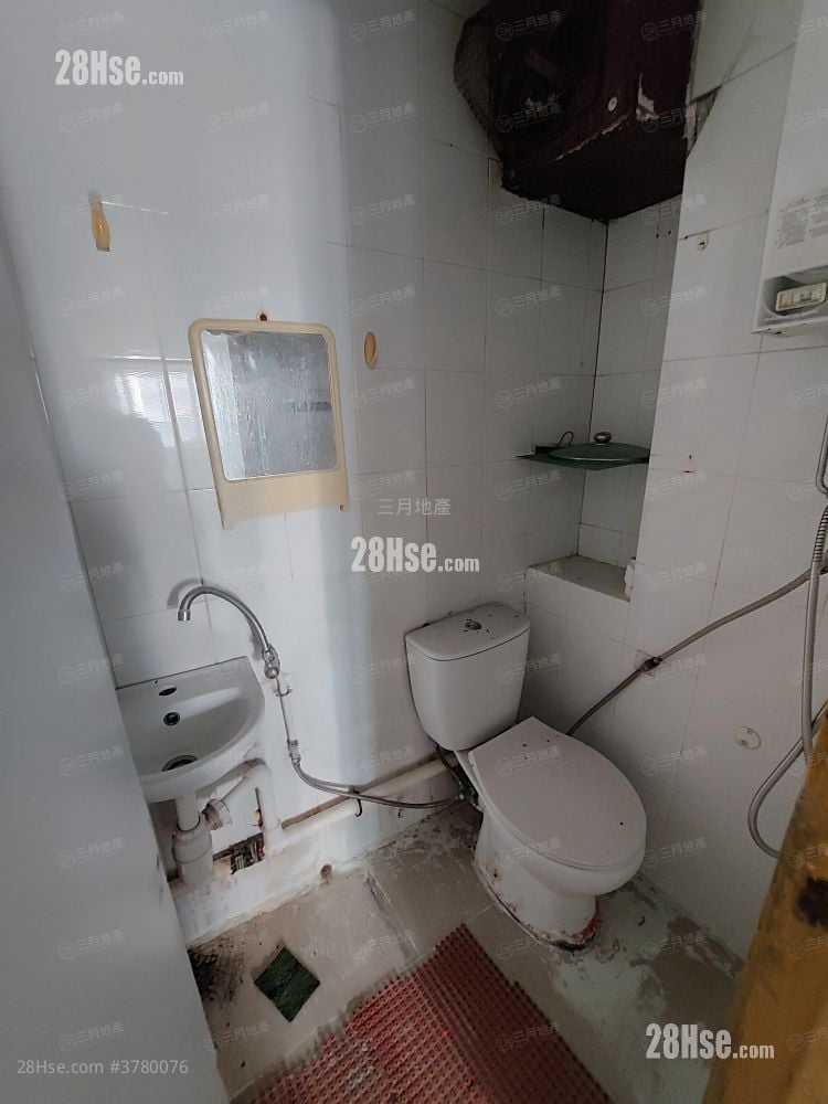 705 Shanghai Street Sell 4 Bedrooms , 3 Bathrooms 560 ft²