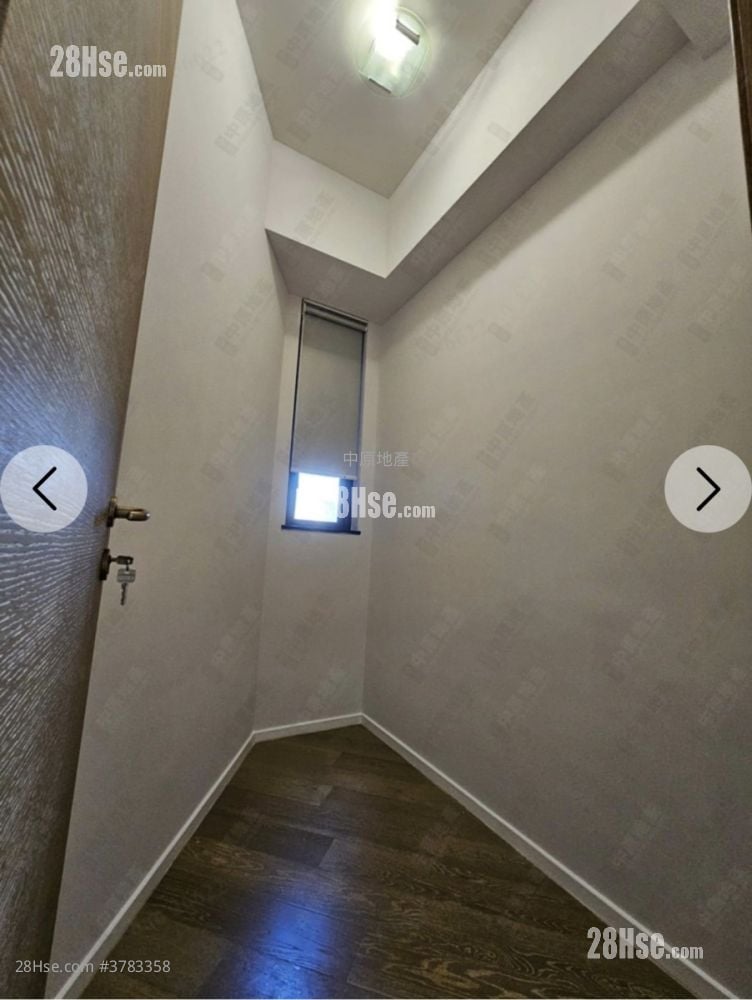 柏傲山 售盘 2 房 , 2 浴室 716 平方尺