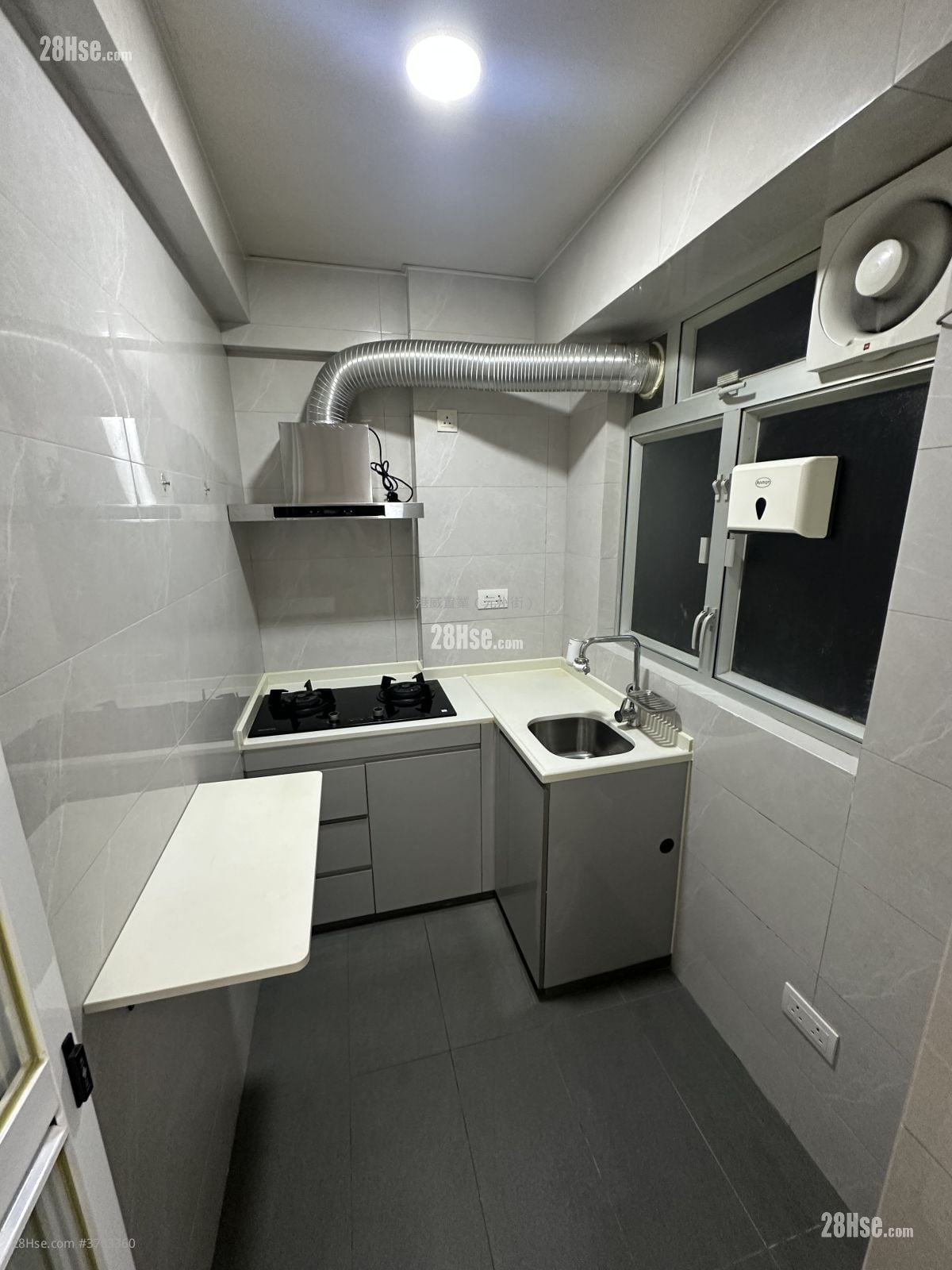 Eastland Towers Sell 364 ft²