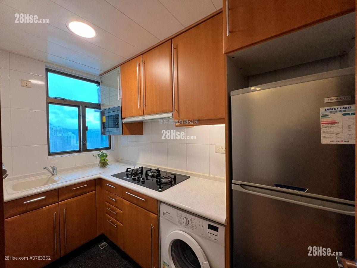 Royal Peninsula Sell 4 Bedrooms , 2 Bathrooms 563 ft²