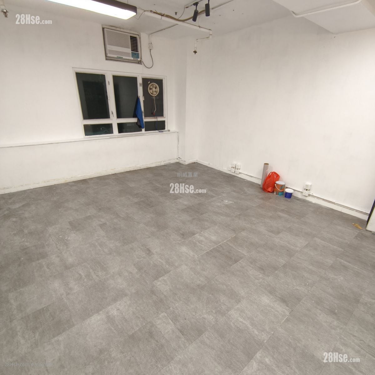 Wealth Commercial Centre Rental Studio