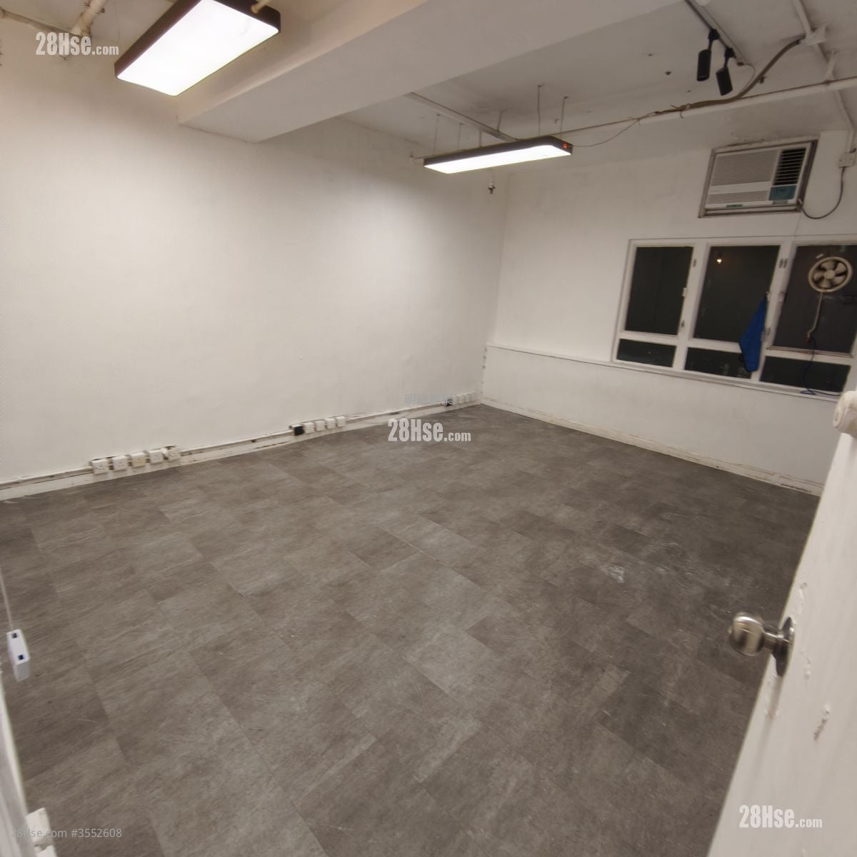 Wealth Commercial Centre Rental Studio