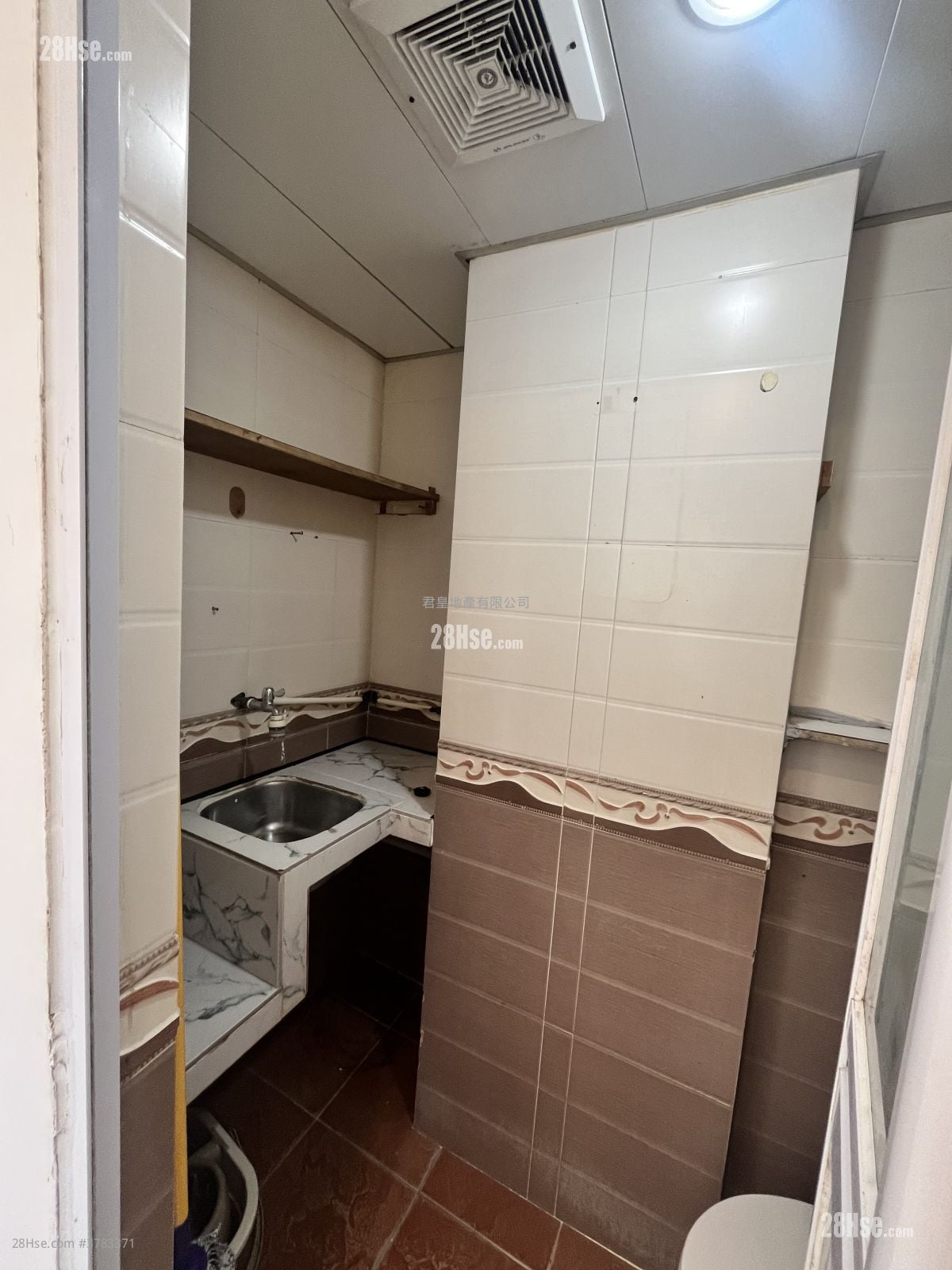 忠利大厦 租盘 1 浴室 150 平方尺