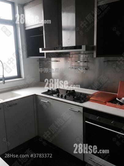 Yoho Midtown Sell 3 Bedrooms 880 ft²