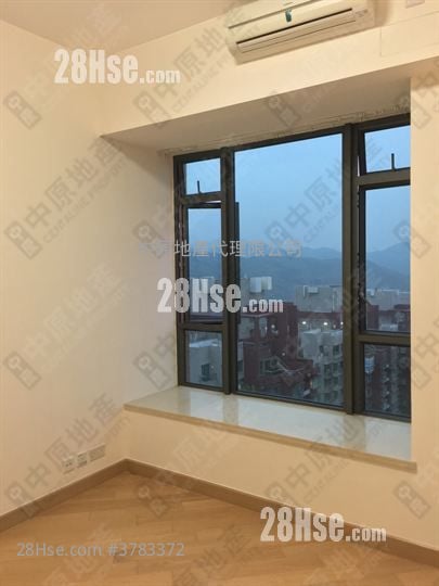 Yoho Midtown Sell 3 Bedrooms 880 ft²