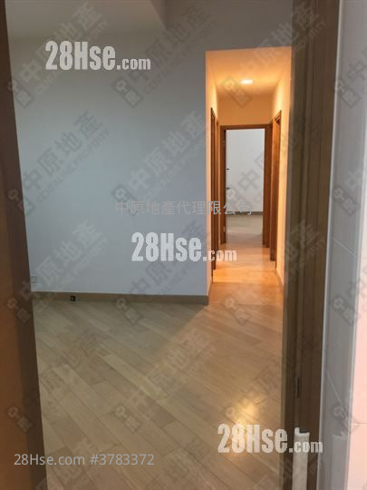 Yoho Midtown Sell 3 Bedrooms 880 ft²