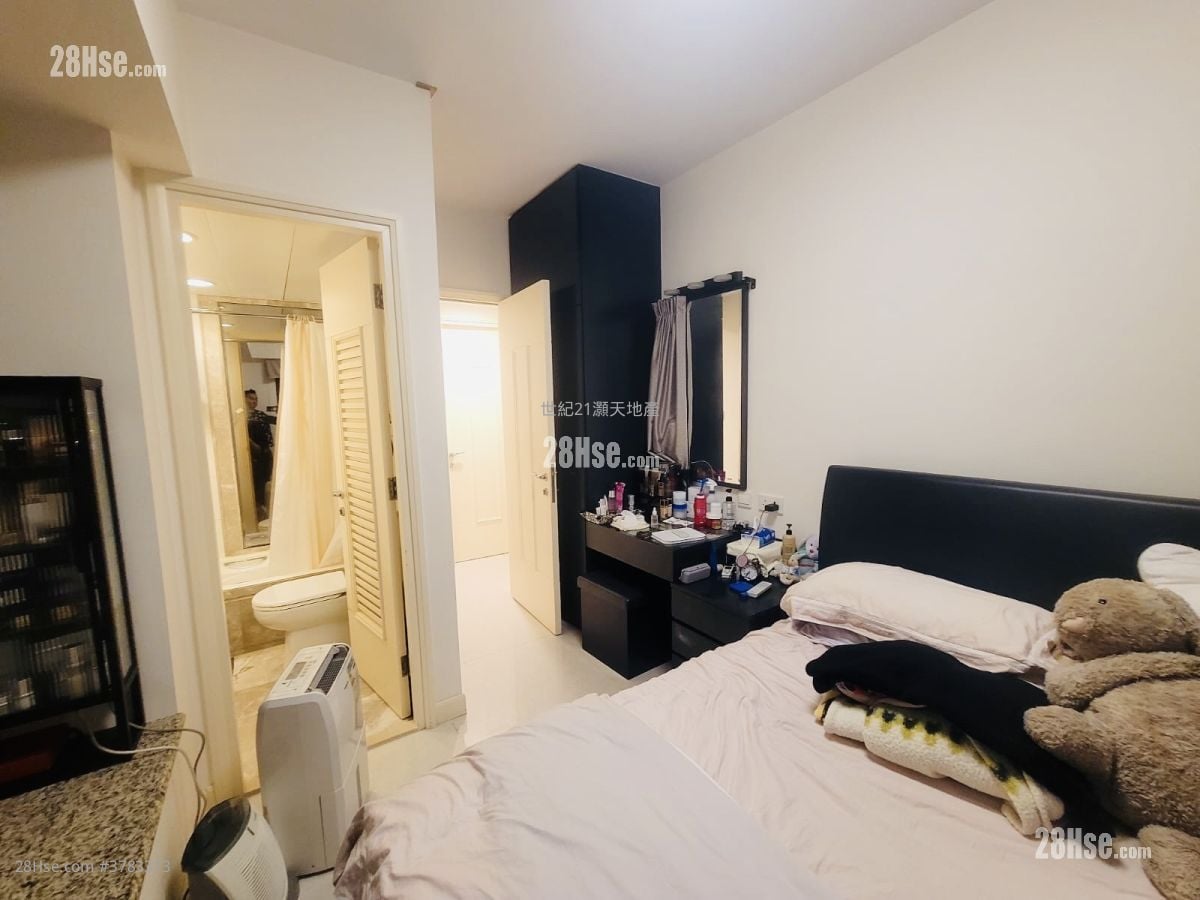 Mont Vert Sell 3 Bedrooms , 2 Bathrooms 750 ft²