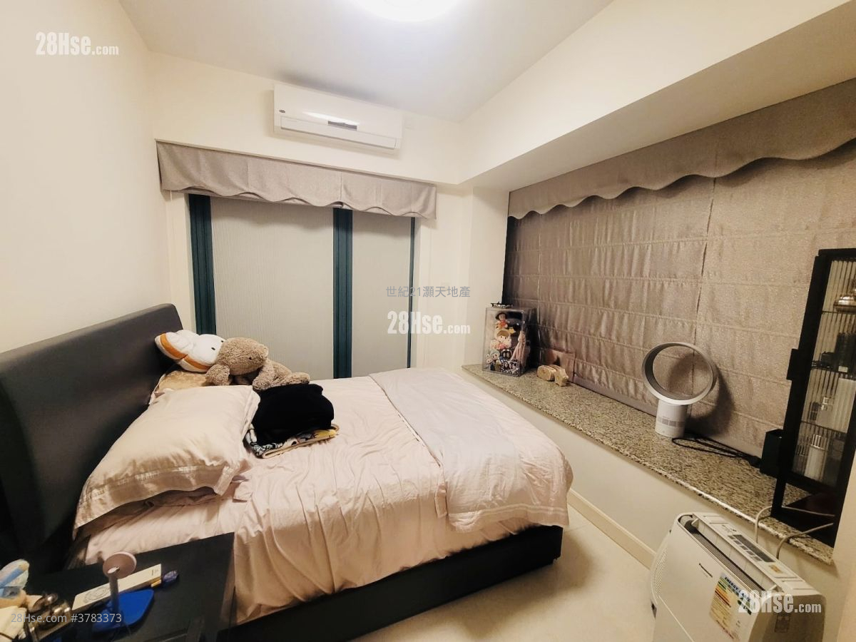 Mont Vert Sell 3 Bedrooms , 2 Bathrooms 750 ft²