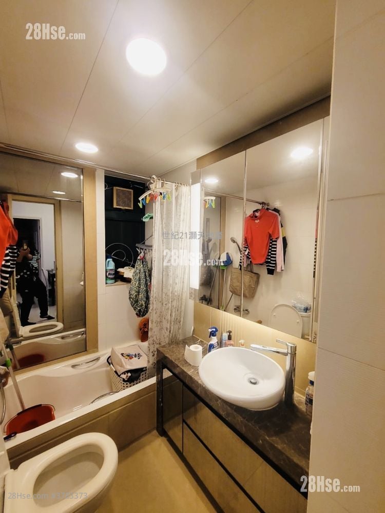 Mont Vert Sell 3 Bedrooms , 2 Bathrooms 750 ft²