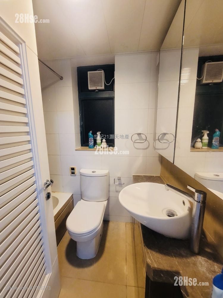 Mont Vert Sell 3 Bedrooms , 2 Bathrooms 750 ft²