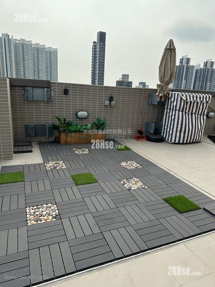 AVA228 租盘 开放式间隔 , 1 浴室 155 平方尺