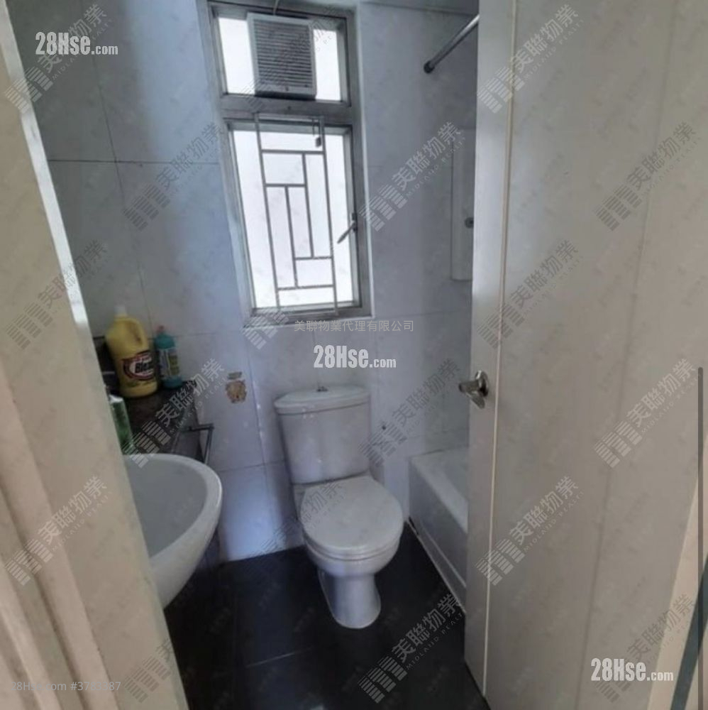 Tseung Kwan O Plaza Sell 2 Bedrooms 417 ft²