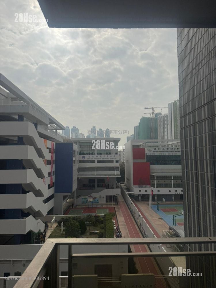 Residence 228 Sell 3 Bedrooms , 1 Bathroom 543 ft²