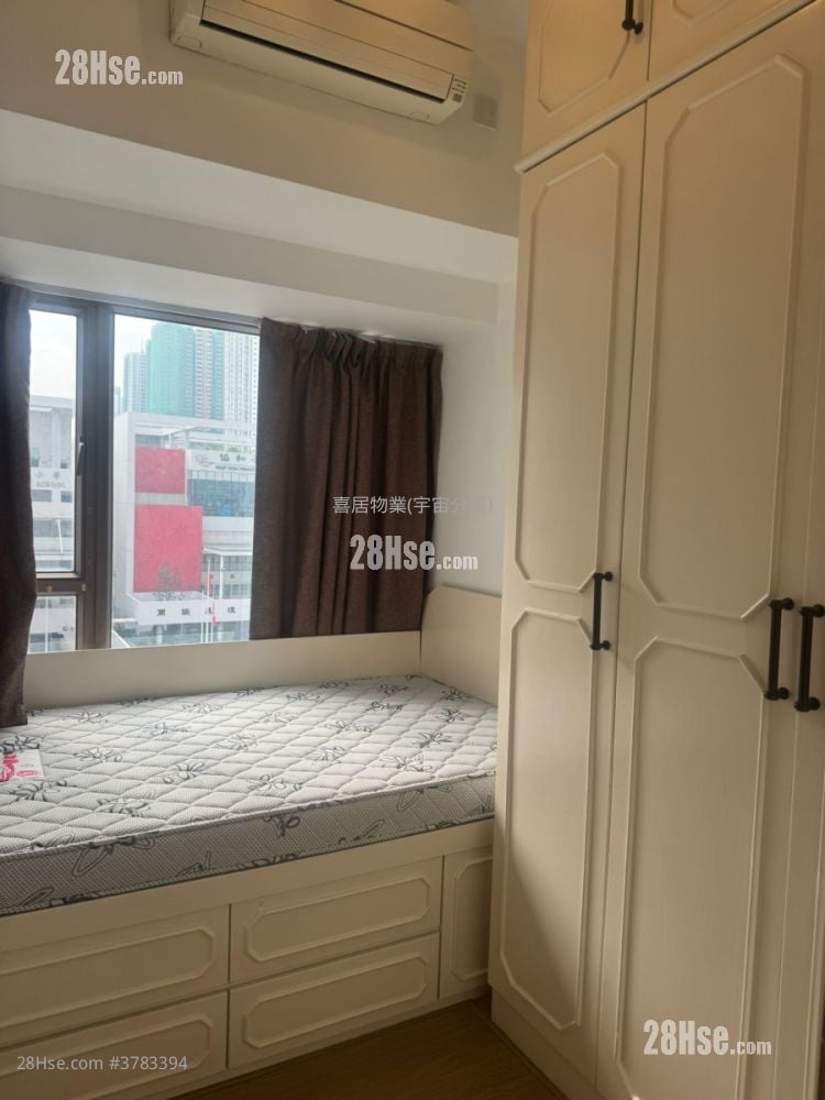 Residence 228 Sell 3 Bedrooms , 1 Bathroom 543 ft²