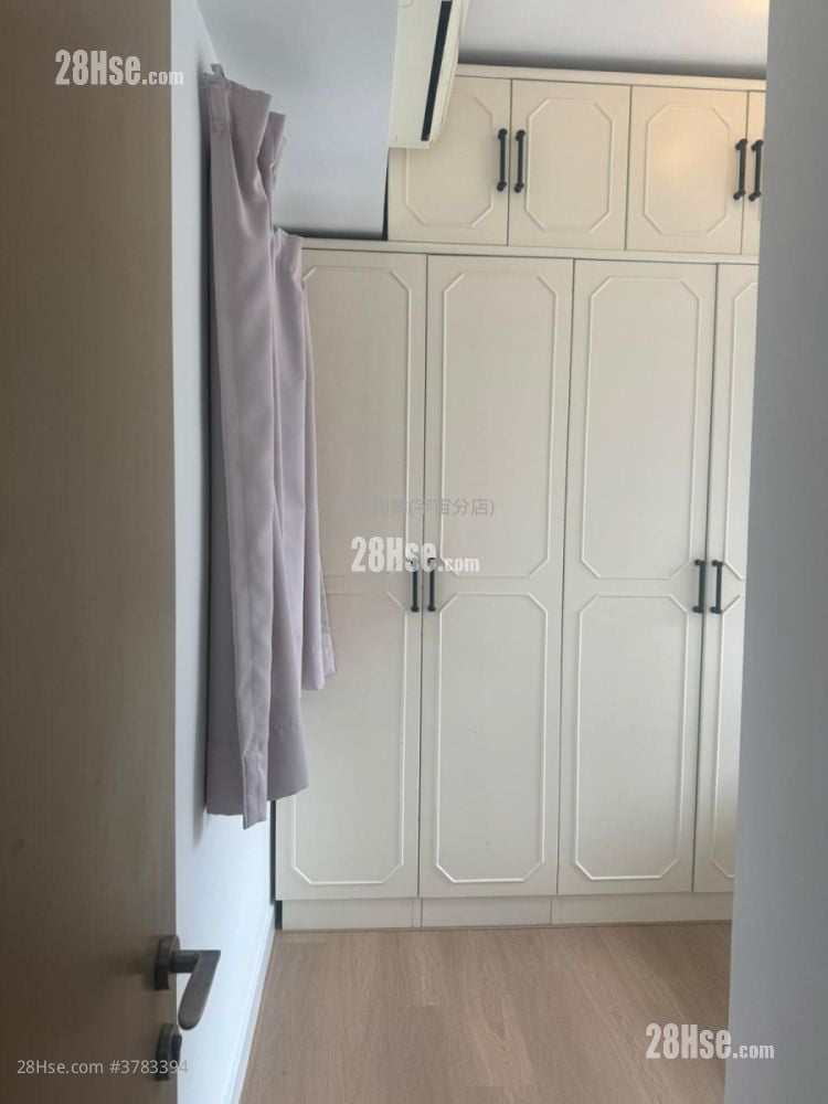 Residence 228 Sell 3 Bedrooms , 1 Bathroom 543 ft²