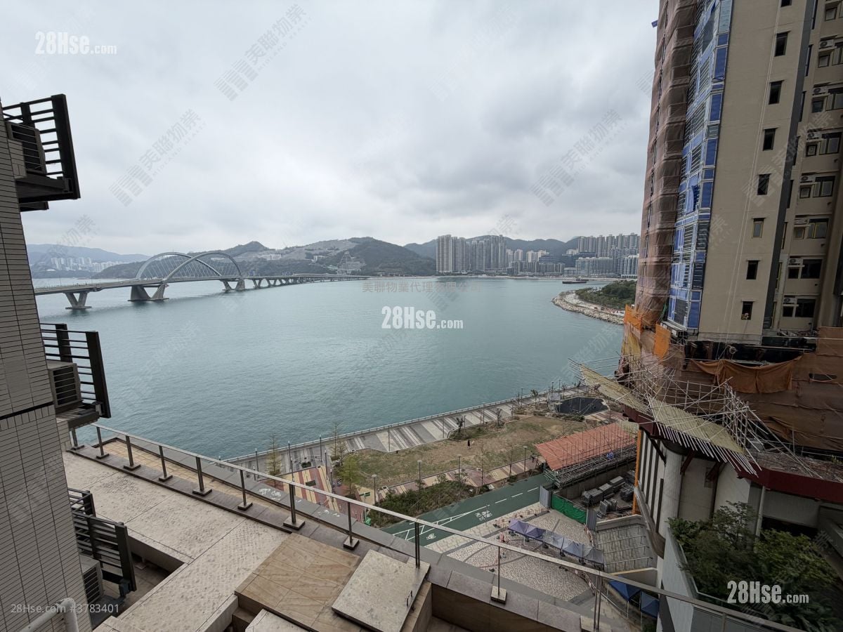 Sea To Sky Sell 3 Bedrooms 763 ft²