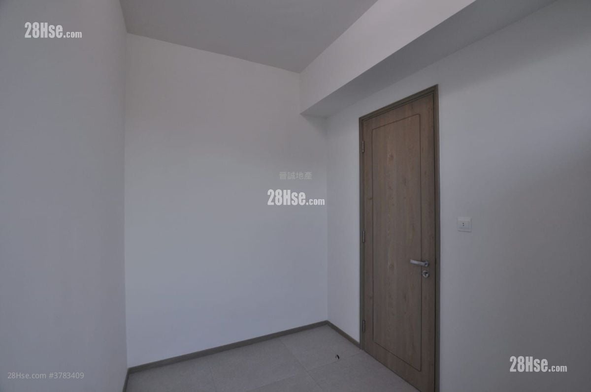 飞扬 租盘 1 房 , 1 浴室 283 平方尺