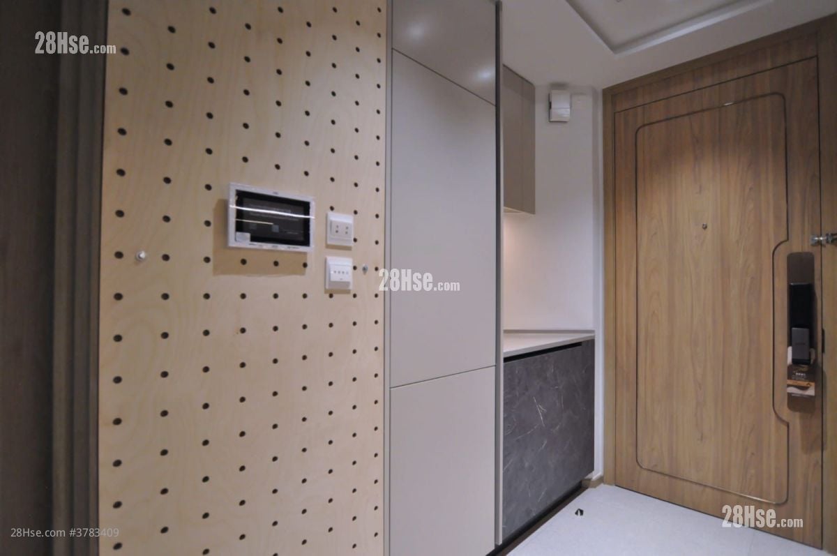 飞扬 租盘 1 房 , 1 浴室 283 平方尺