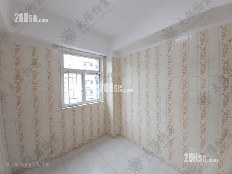 Whampoa Estate Sell 2 Bedrooms 390 ft²