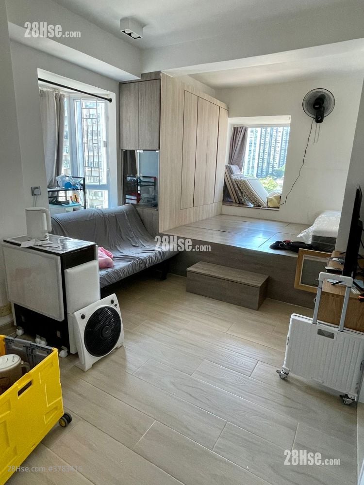 Chuen Fai Centre Rental Studio , 1 Bathroom 266 ft²
