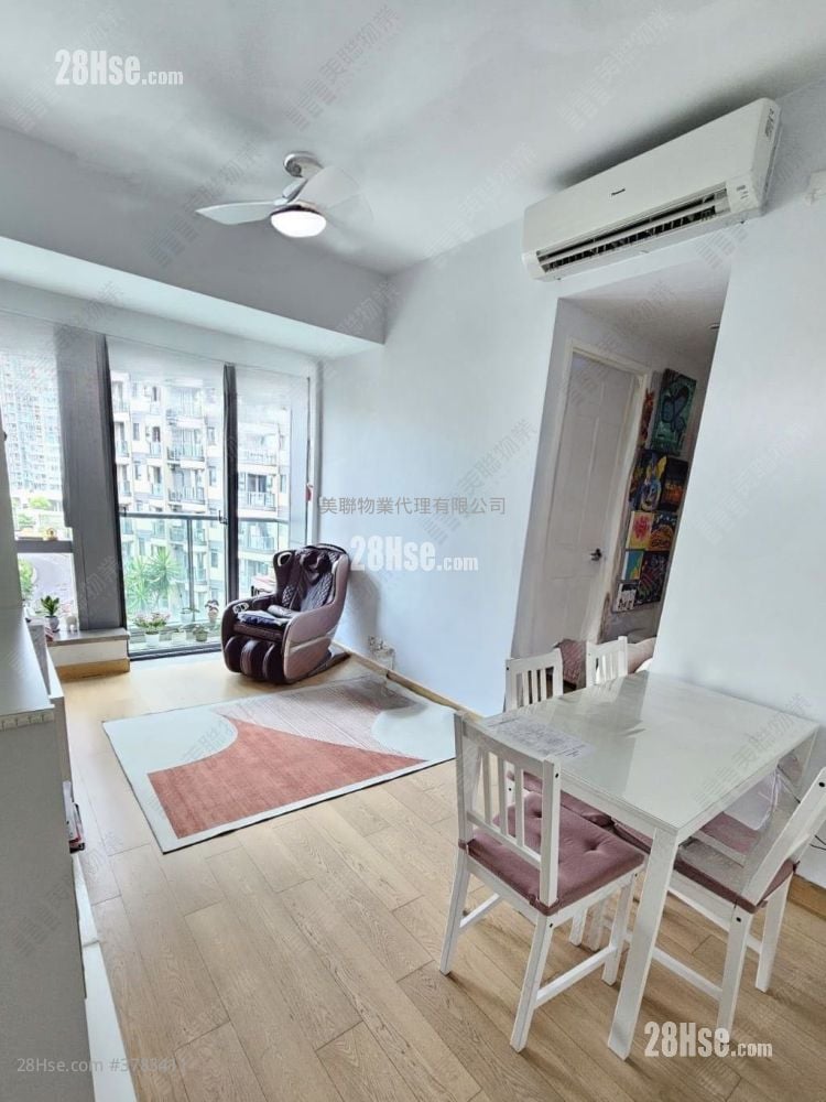 Capri Sell 2 Bedrooms 535 ft²