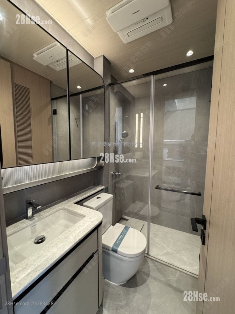 Seasons Place 售盘 1 房 323 平方尺