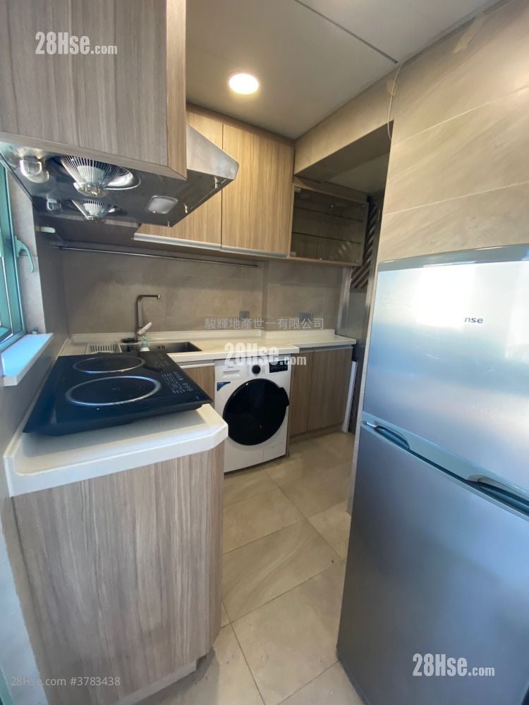 My Castle Rental 2 Bedrooms , 1 Bathroom 407 ft²