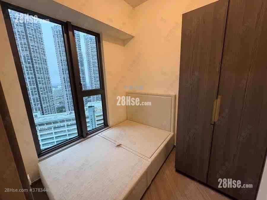 Yoho West Sell 2 Bedrooms , 1 Bathroom 440 ft²