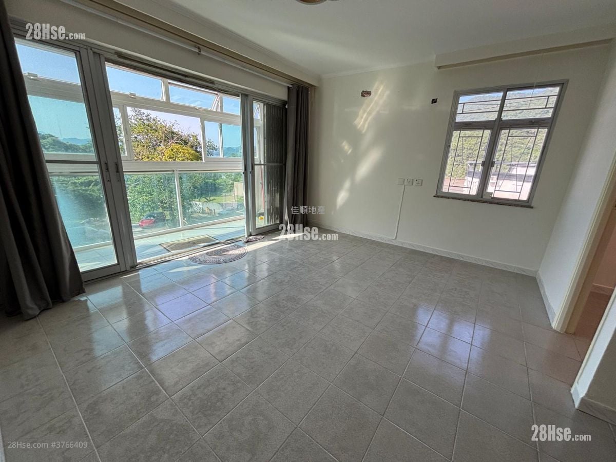 Village Rental 3 Bedrooms , 1 Bathroom