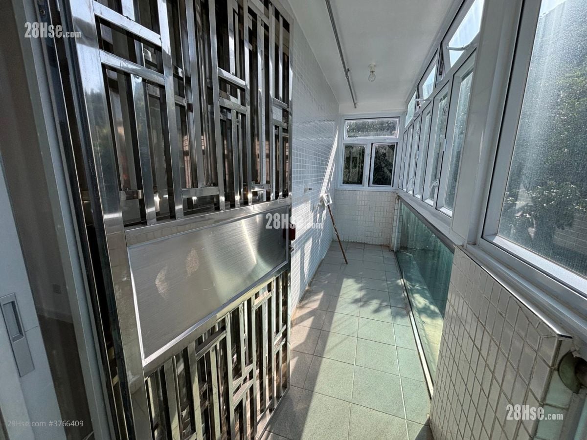 Village Rental 3 Bedrooms , 1 Bathroom