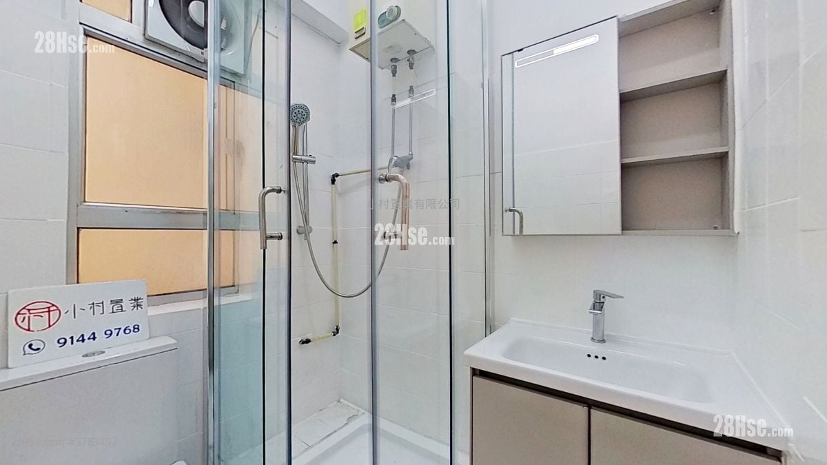 浴室: 欢乐楼 租盘 3 房 , 1 浴室 443 平方尺