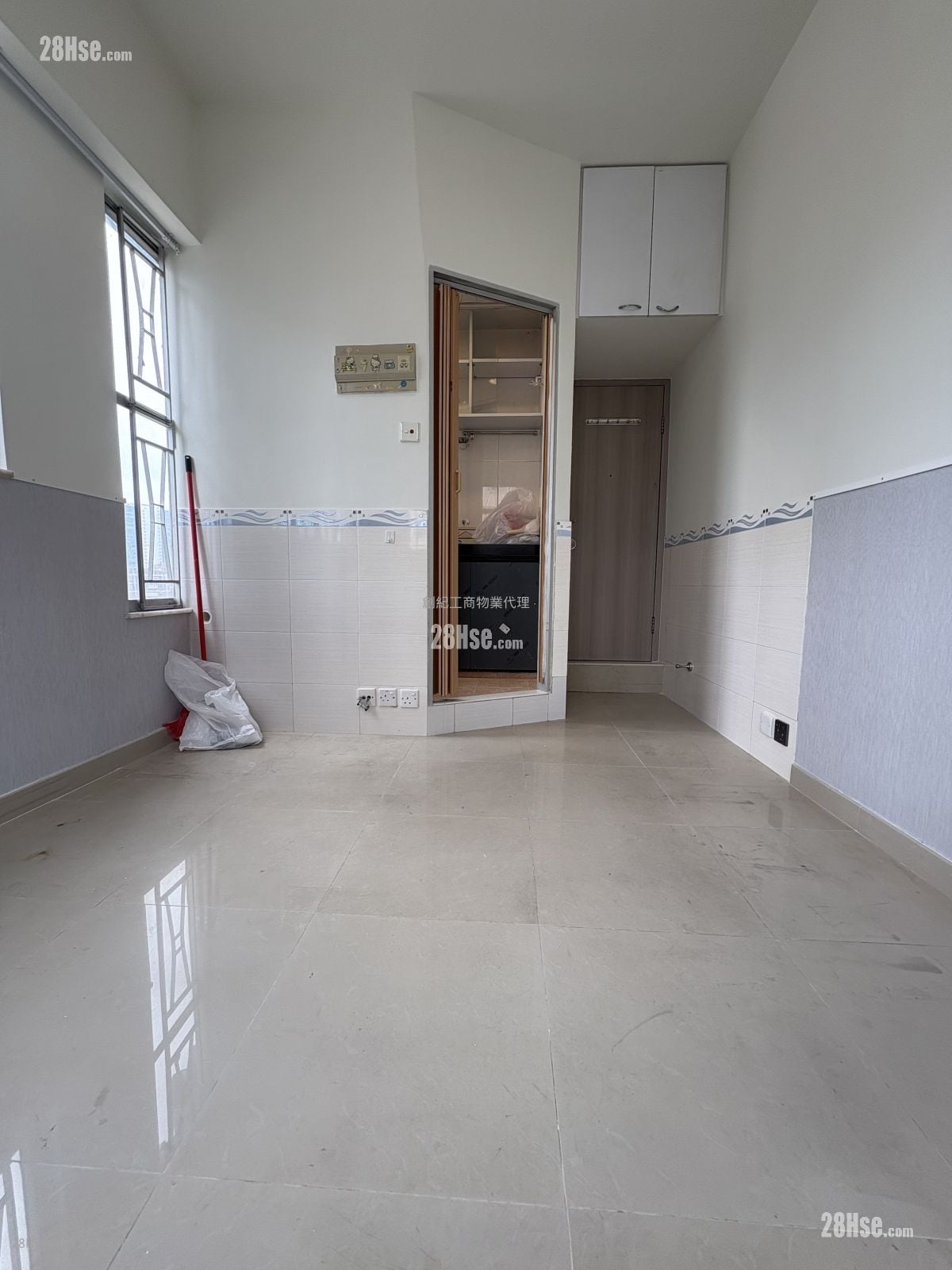 Yue Man Mansion Rental 1 Bathroom 125 ft²