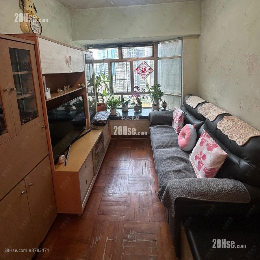 Sheung Shui Centre Sell 3 Bedrooms 532 ft²