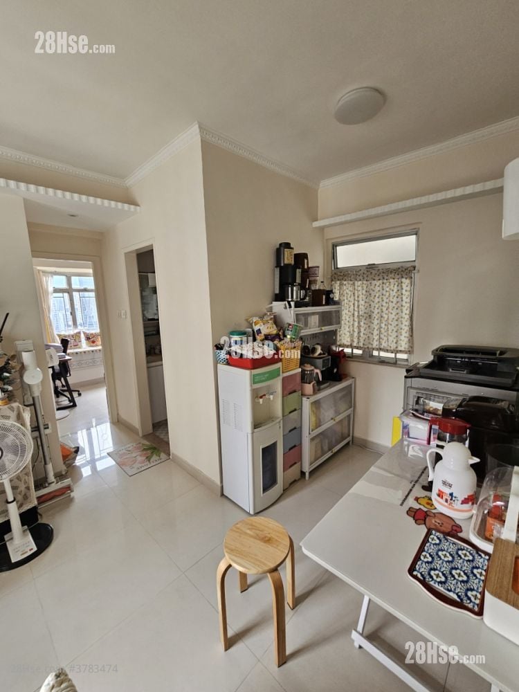 Trend Plaza Sell 2 Bedrooms , 1 Bathroom 409 ft²