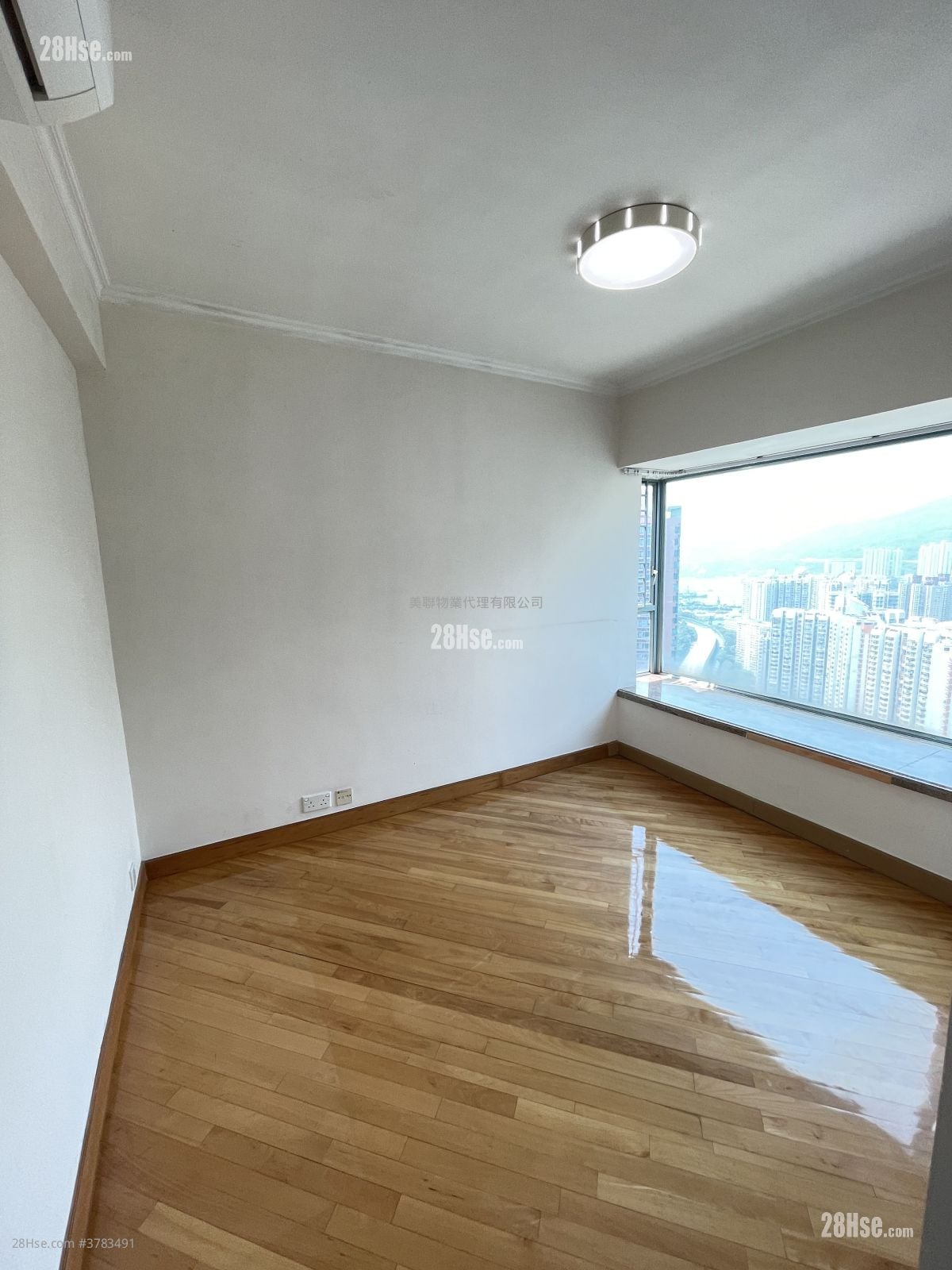 Tierra Verde Sell 3 Bedrooms , 2 Bathrooms 639 ft²