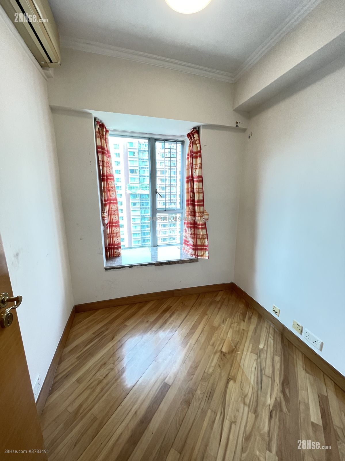 Tierra Verde Sell 3 Bedrooms , 2 Bathrooms 639 ft²