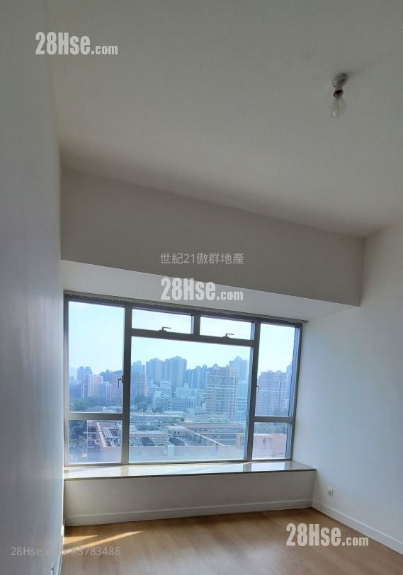 Paxton Sell 2 Bedrooms , 1 Bathroom 944 ft²