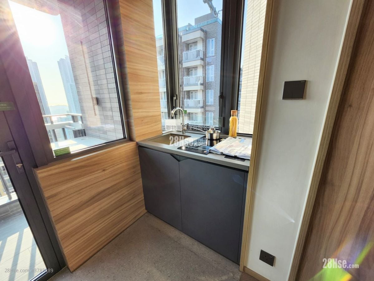 连方 租盘 1 房 , 1 浴室 232 平方尺