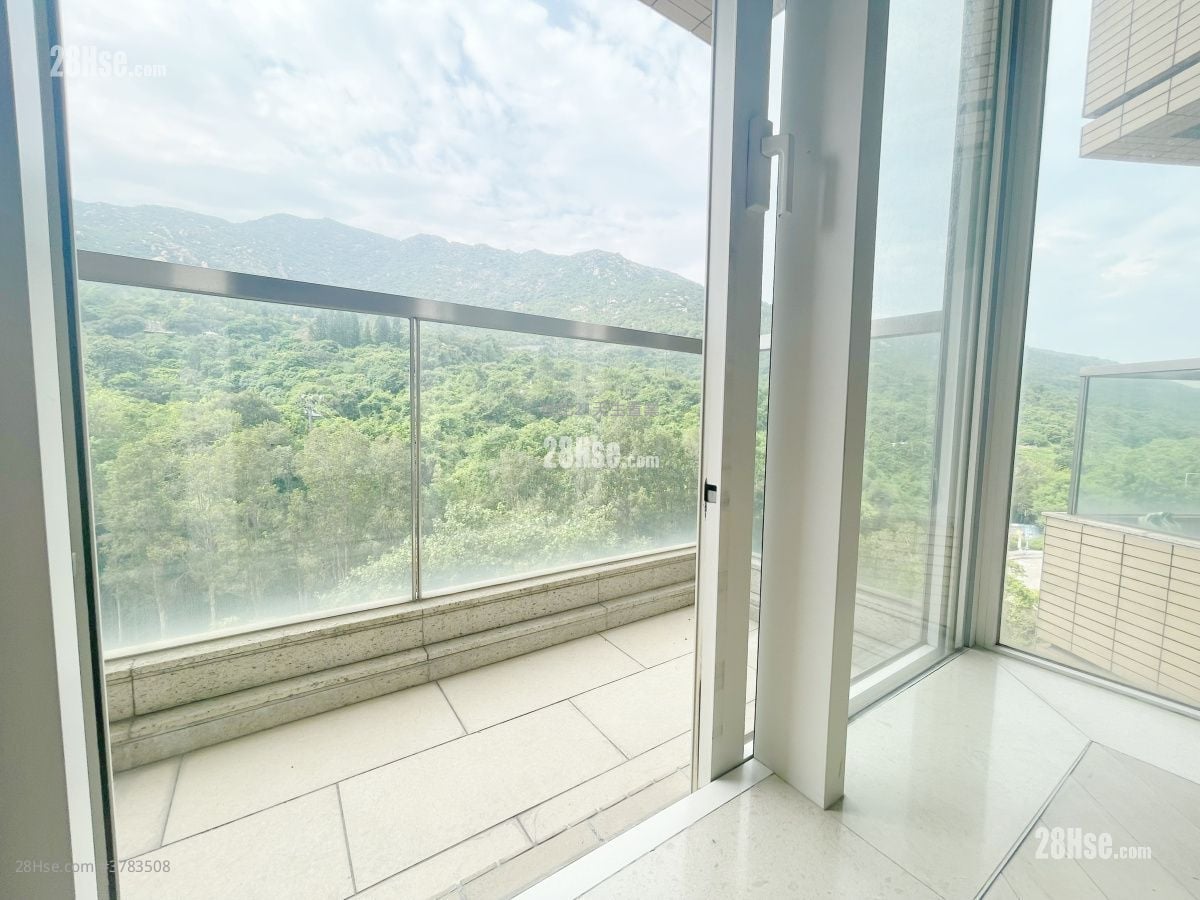 Avignon Sell 3 Bedrooms , 2 Bathrooms 698 ft²