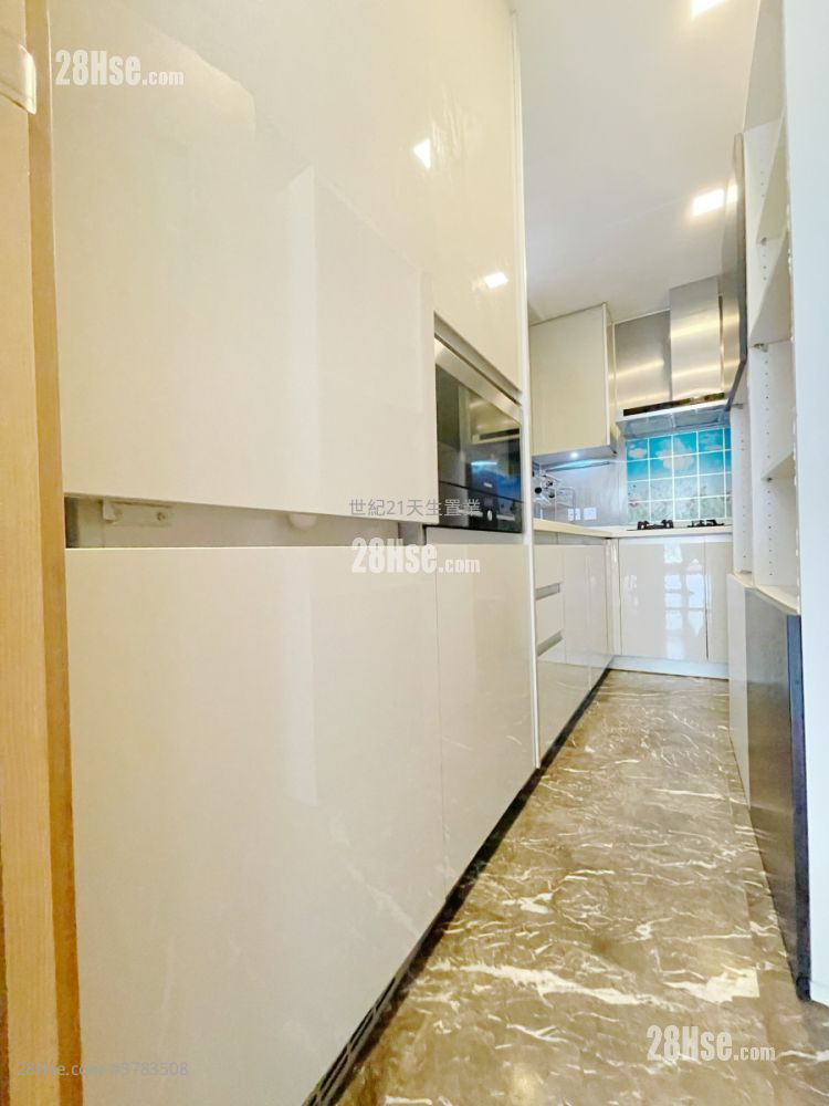 Avignon Sell 3 Bedrooms , 2 Bathrooms 698 ft²