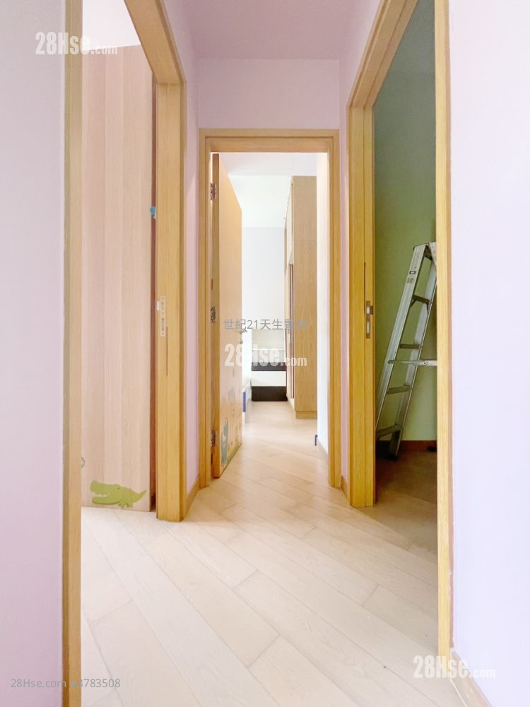 Avignon Sell 3 Bedrooms , 2 Bathrooms 698 ft²