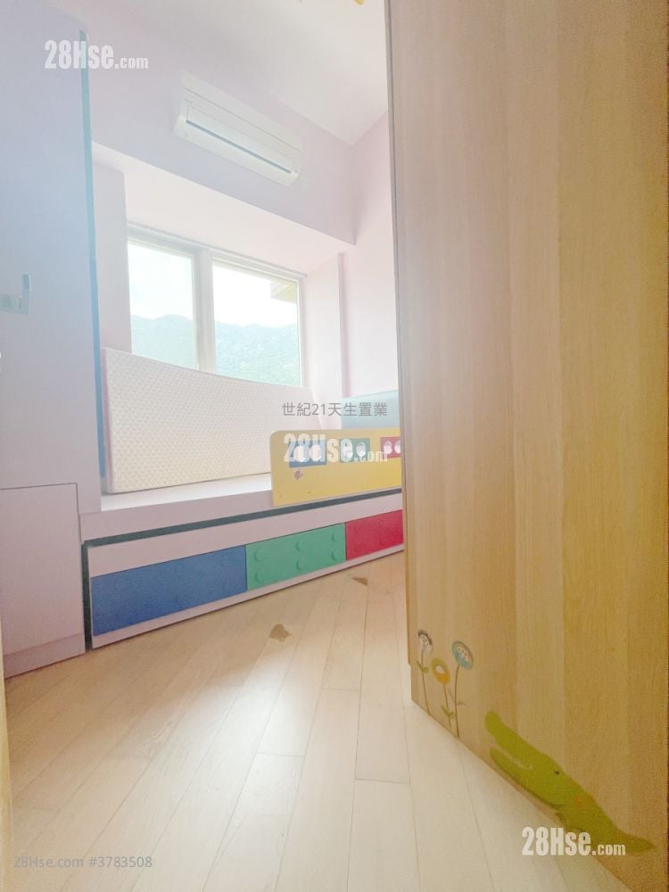 Avignon Sell 3 Bedrooms , 2 Bathrooms 698 ft²