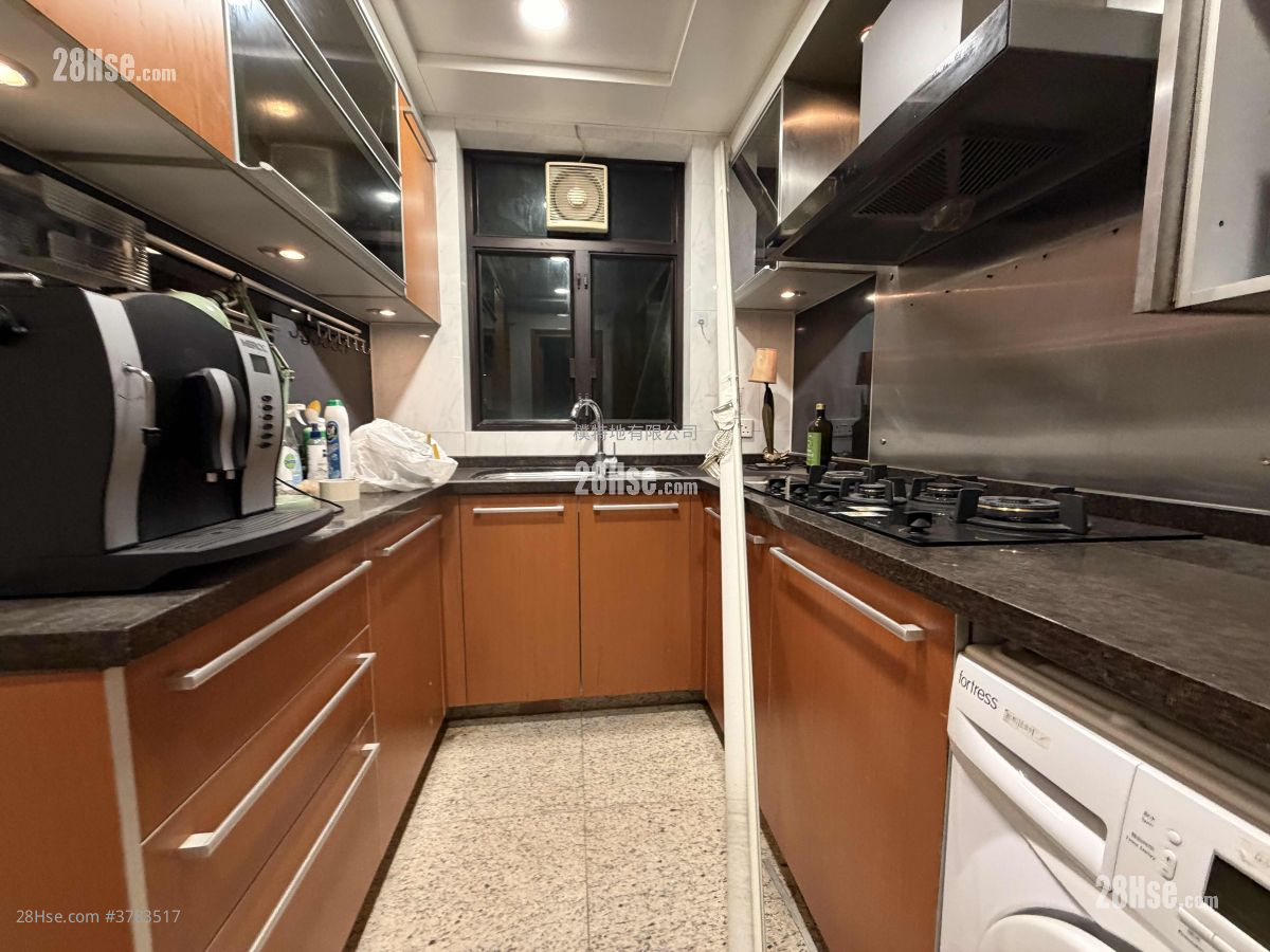 凯旋门 租盘 3 房 , 2 浴室 871 平方尺