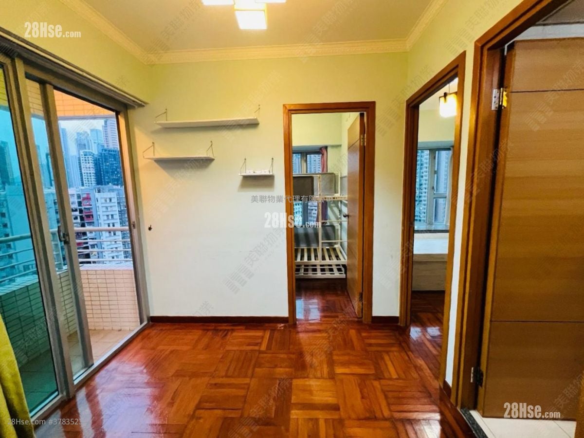 Metro Harbour View Sell 2 Bedrooms 347 ft²