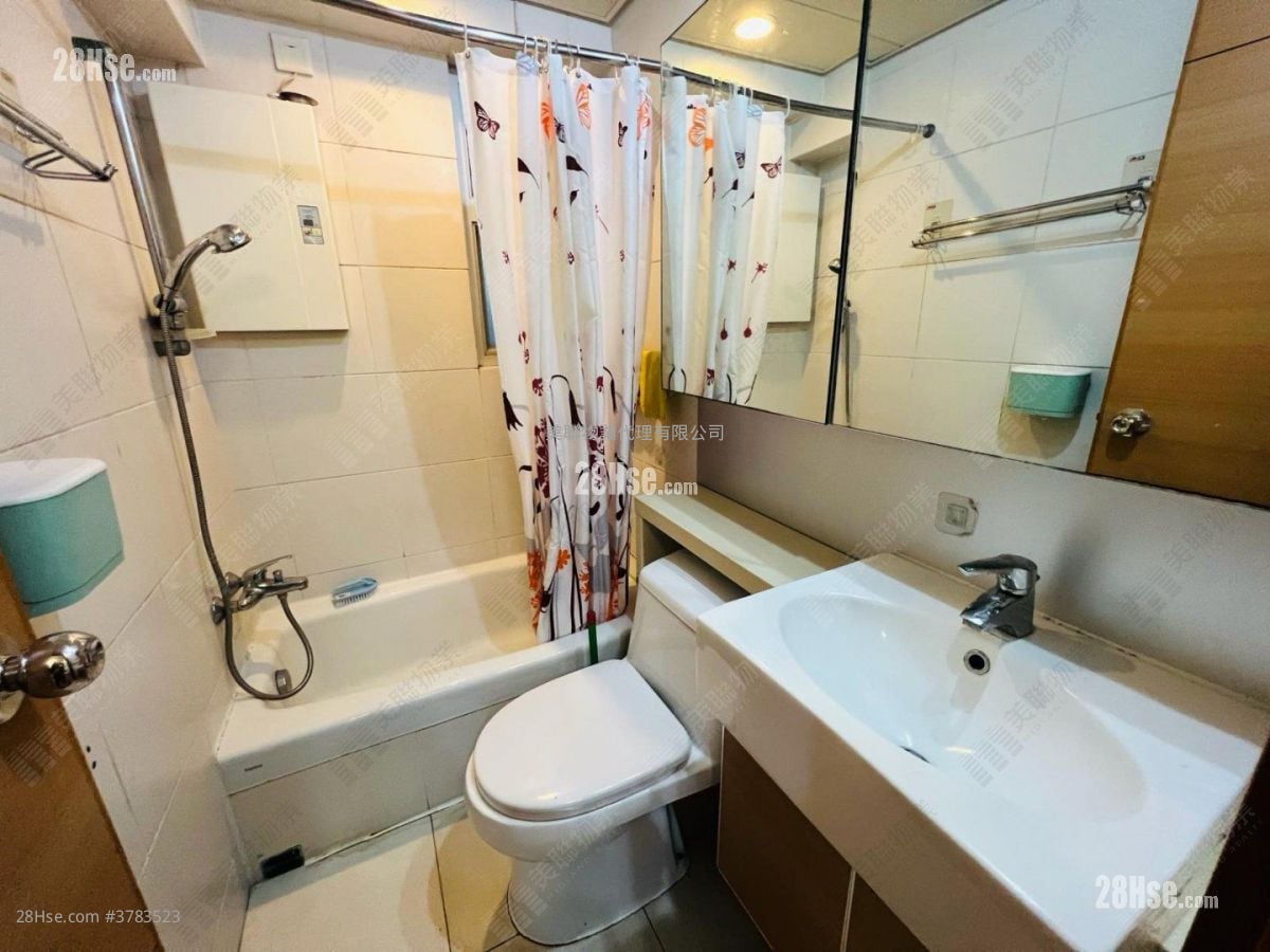 Metro Harbour View Sell 2 Bedrooms 347 ft²