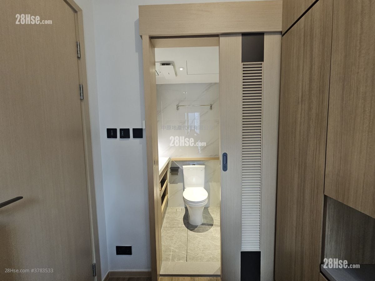 Bright Moon Rental 1 Bedroom , 1 Bathroom 309 ft²