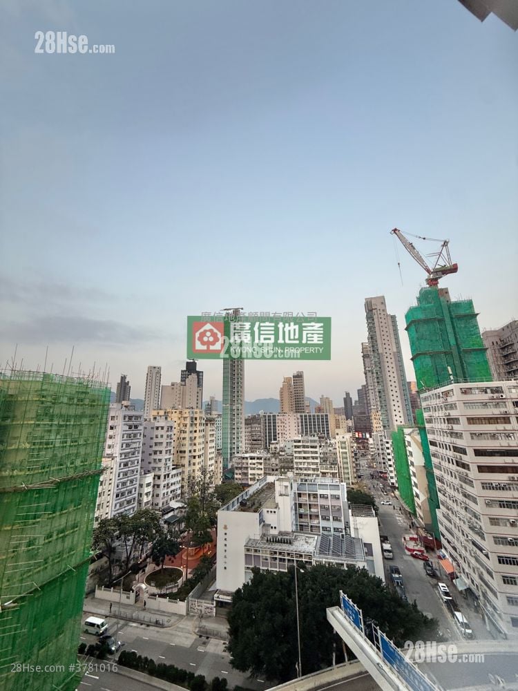 柏丰28 售盘 2 房 , 1 浴室 421 平方尺