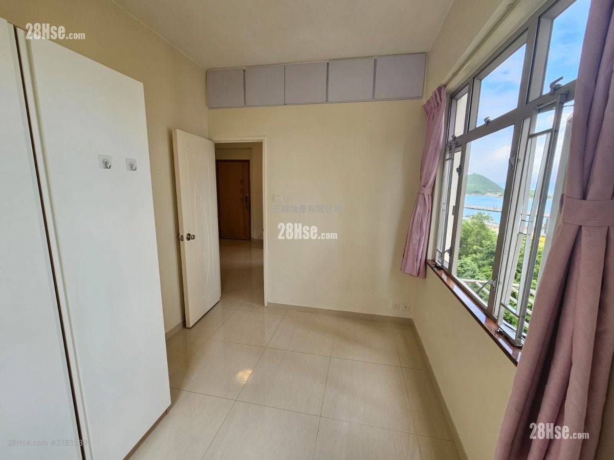 Sai Wan New Apartments Sell 2 Bedrooms , 1 Bathroom 319 ft²
