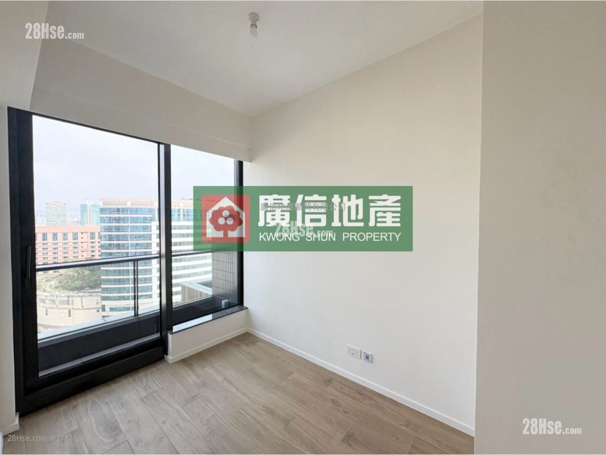 Elize Park Rental 3 Bedrooms , 1 Bathroom 438 ft²