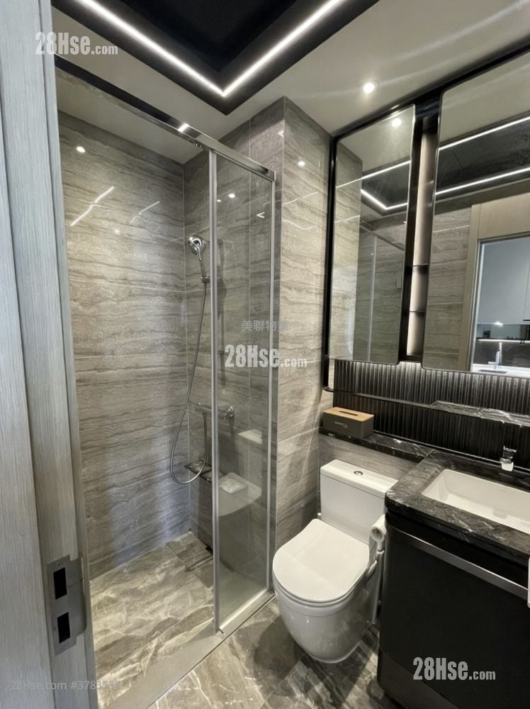 Regency Bay Rental 2 Bedrooms , 1 Bathroom 343 ft²